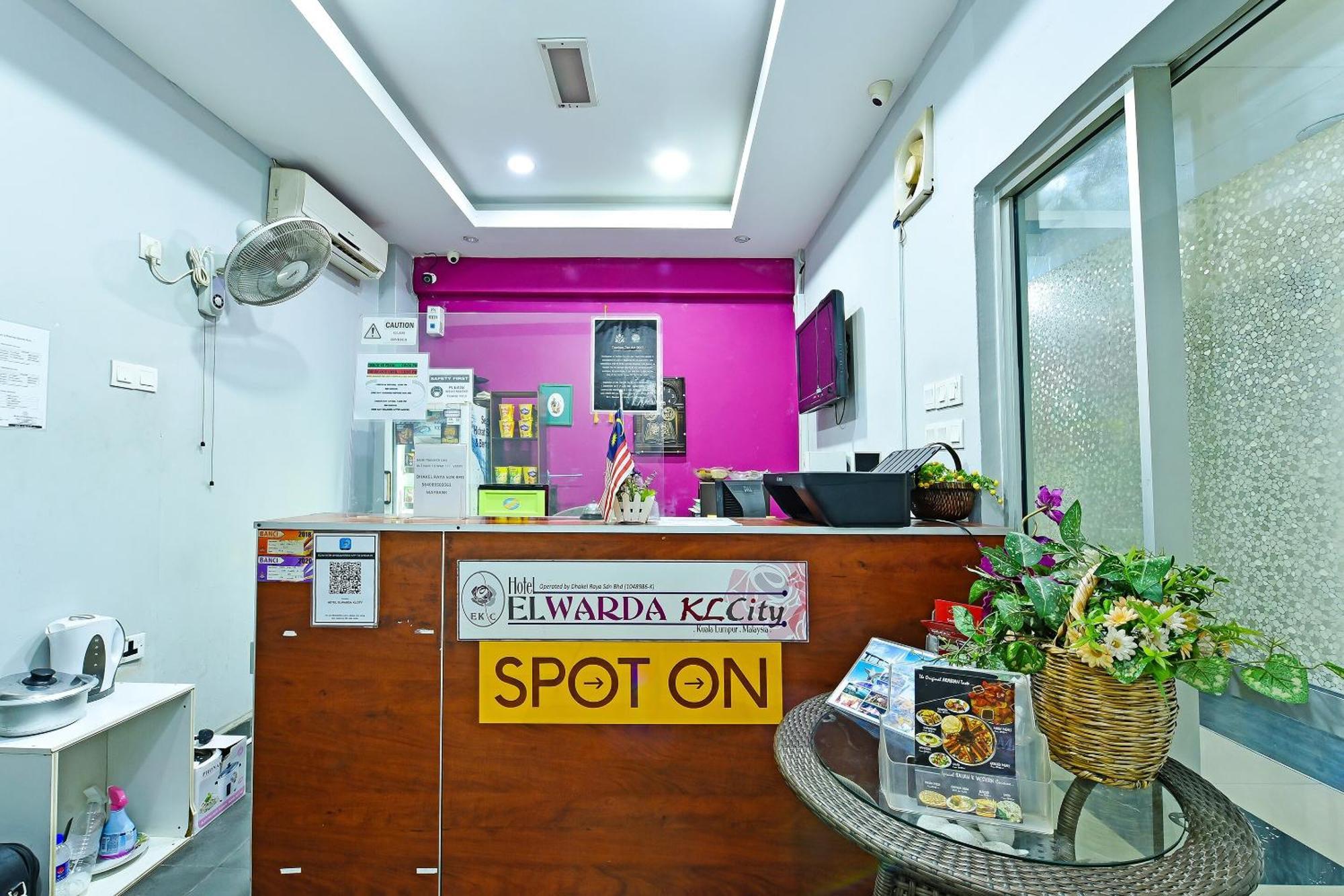 Oyo 90138 Hotel Elwarda Klcity Kuala Lumpur Exterior foto