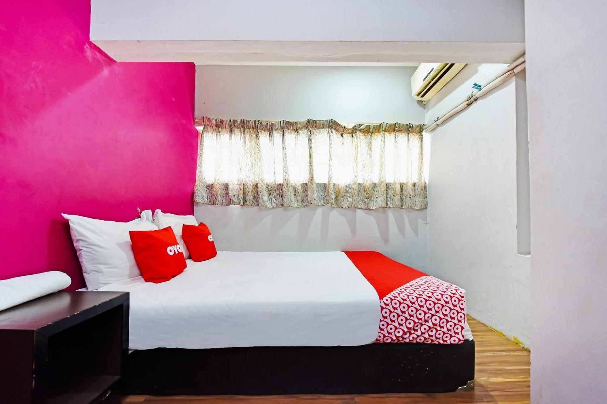 Oyo 90138 Hotel Elwarda Klcity Kuala Lumpur Exterior foto