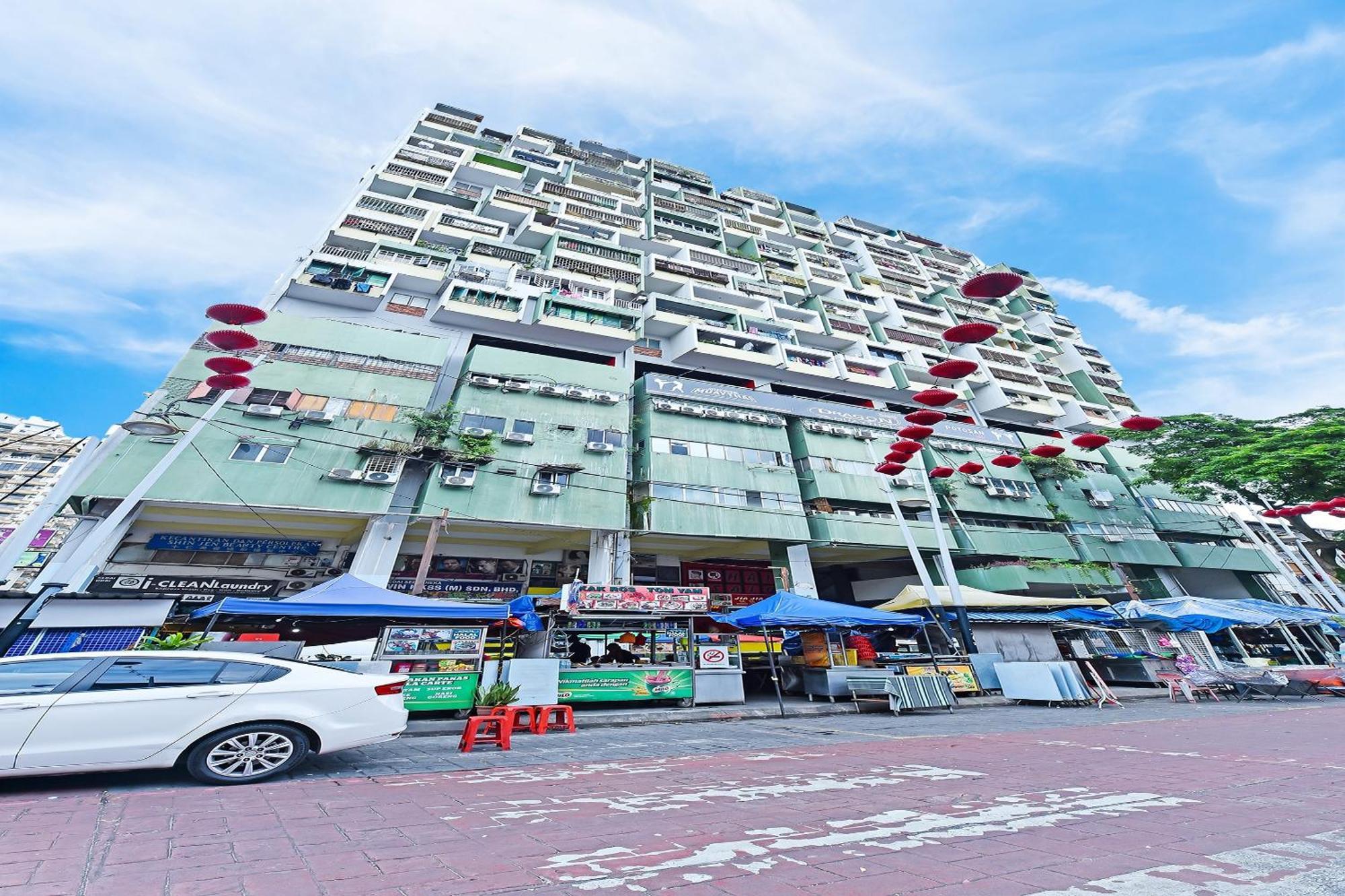 Oyo 90138 Hotel Elwarda Klcity Kuala Lumpur Exterior foto