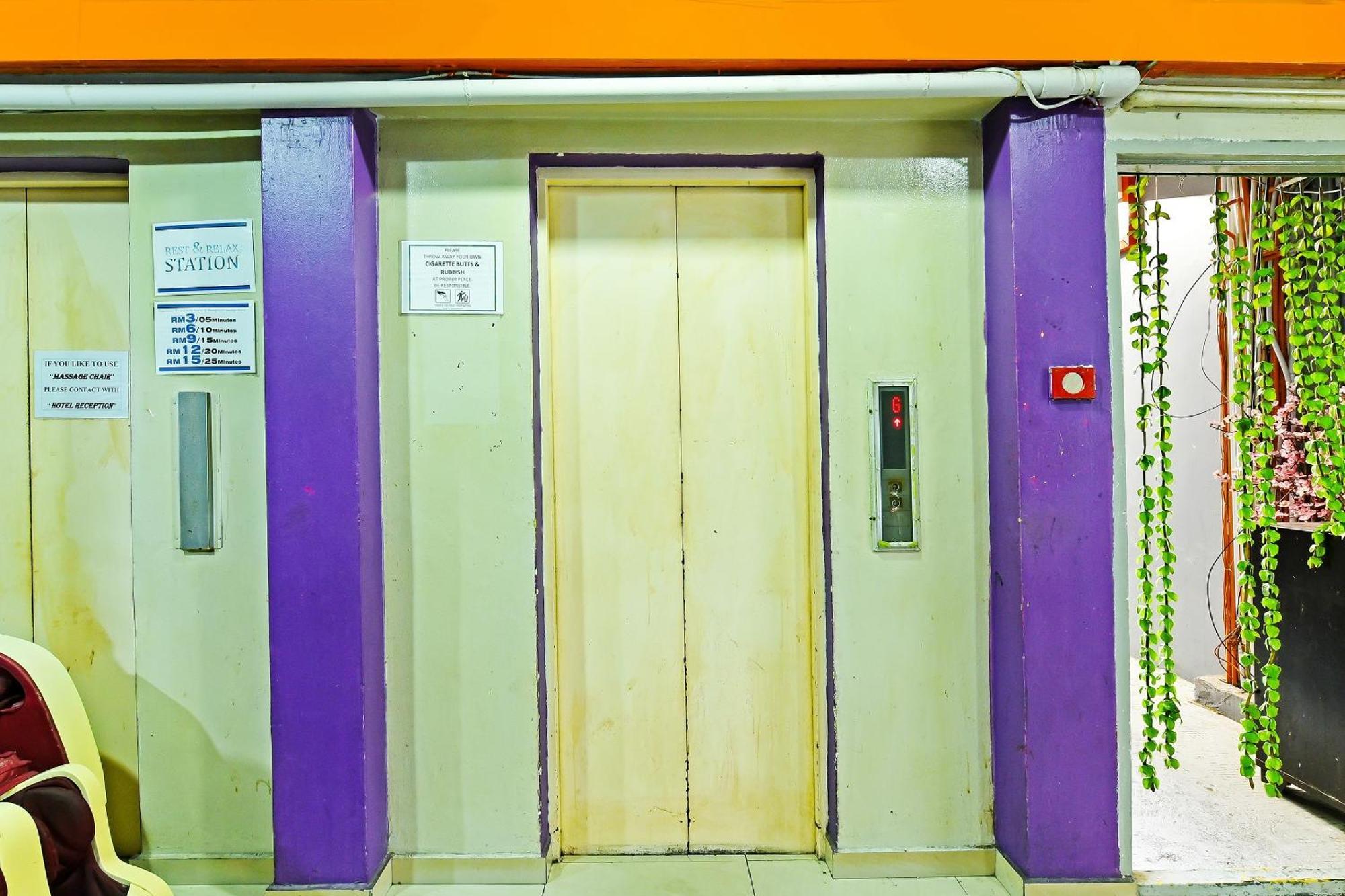 Oyo 90138 Hotel Elwarda Klcity Kuala Lumpur Exterior foto