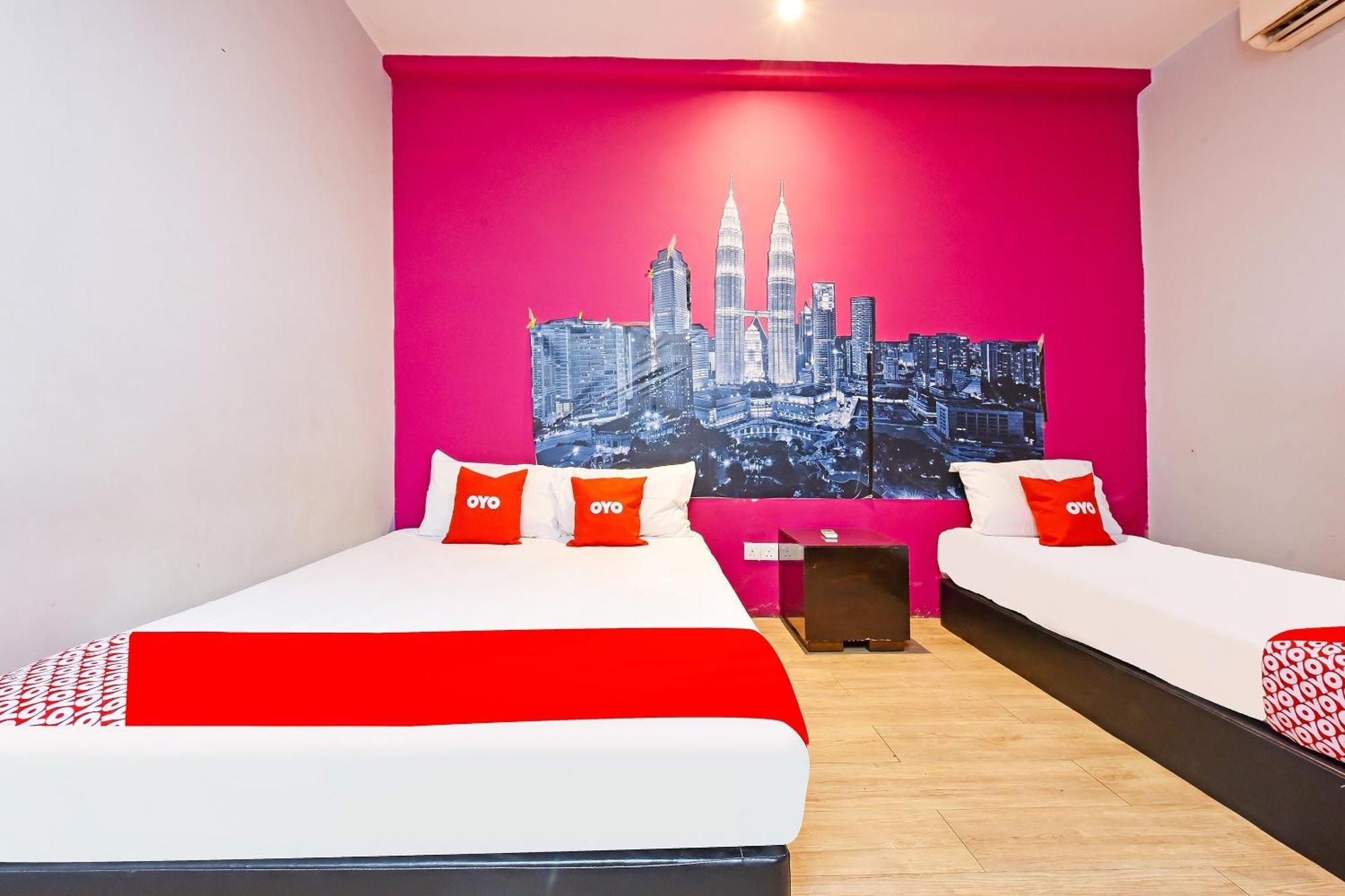 Oyo 90138 Hotel Elwarda Klcity Kuala Lumpur Exterior foto