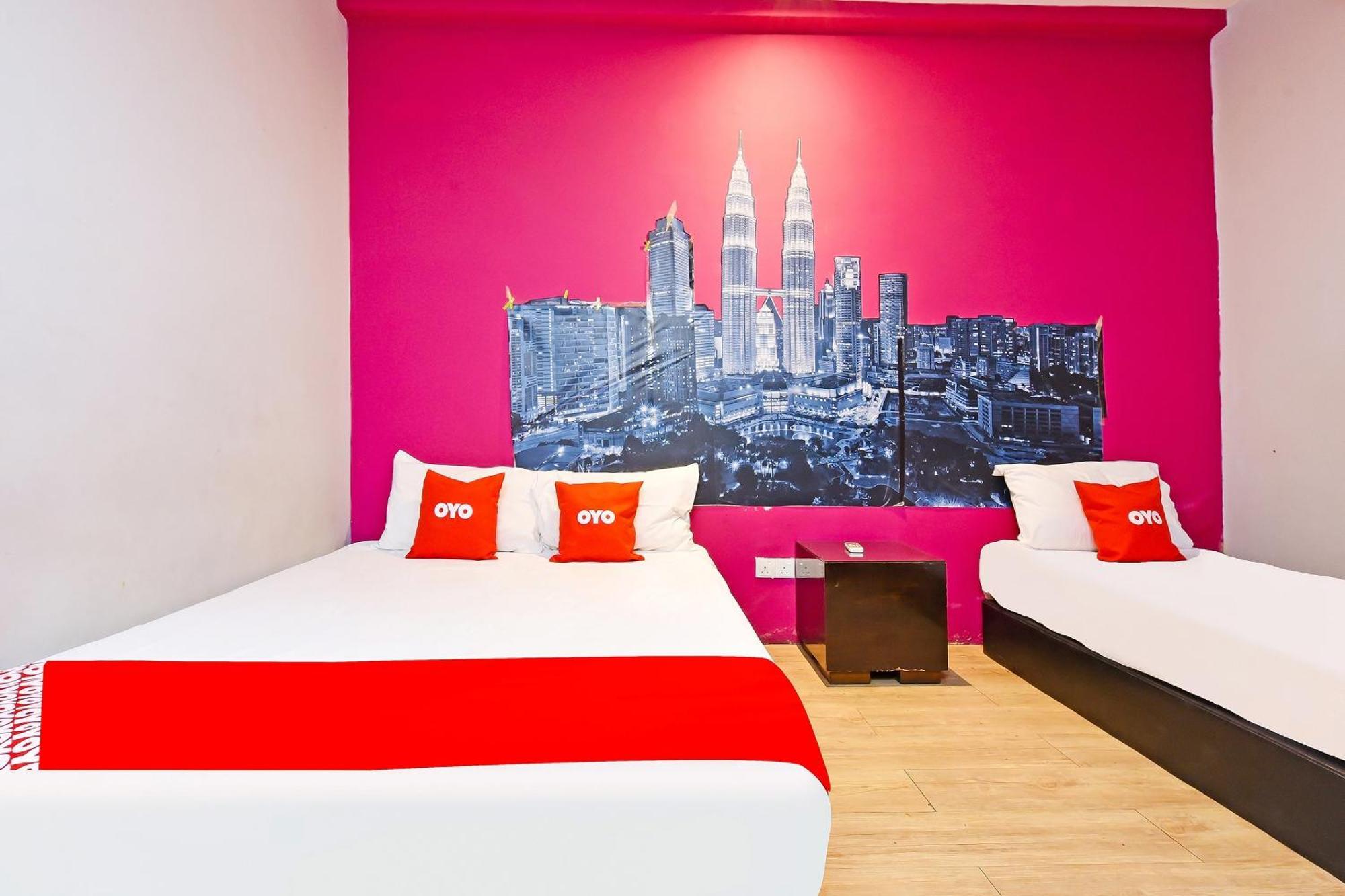 Oyo 90138 Hotel Elwarda Klcity Kuala Lumpur Exterior foto